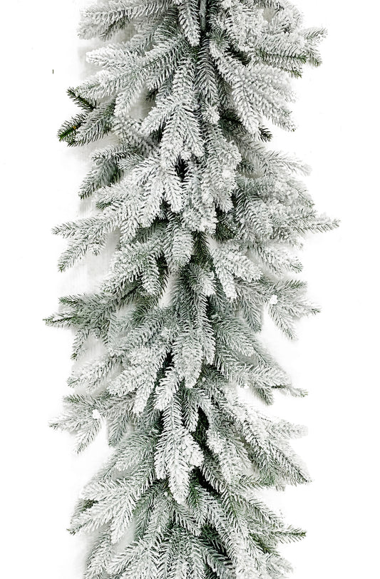 Snowy Garland