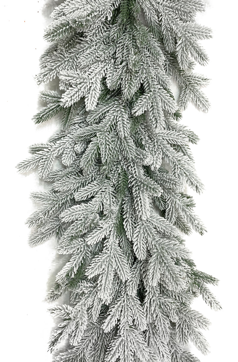 Snowy Garland